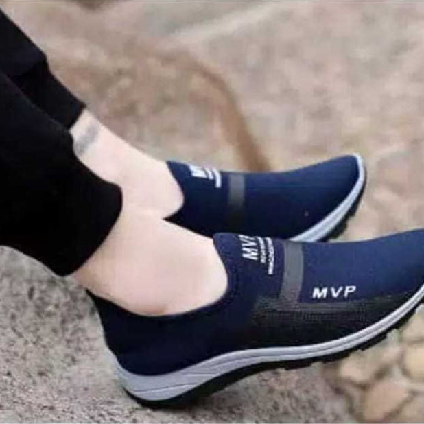 New Arrival Sepatu Slip On Pria Sepatu Kasual Pria Dan Wanita Sepatu Sport Slip On Sepatu Olahraga
