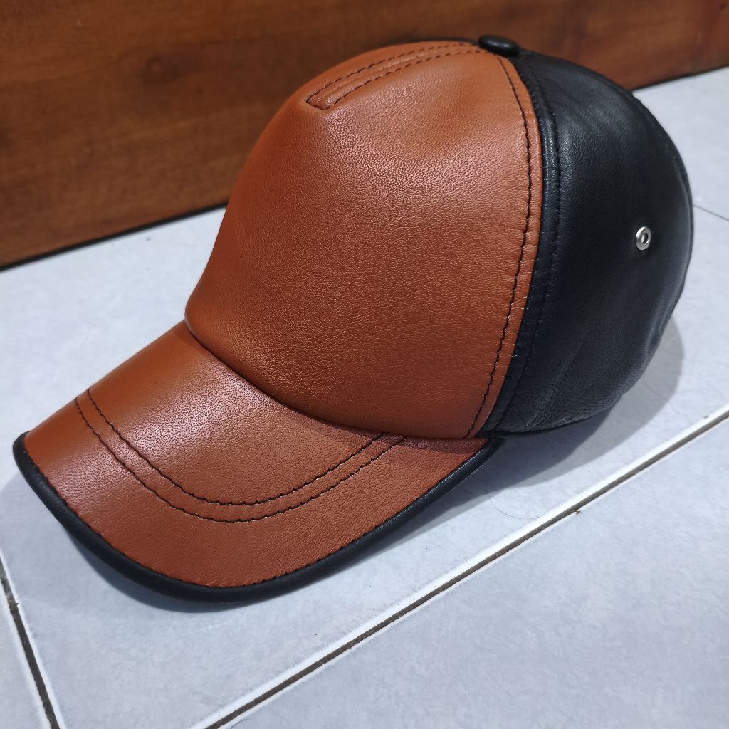 Topi kulit asli pria model keren