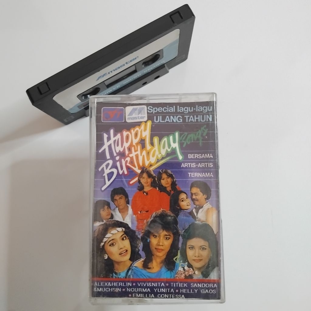 Kaset Pita Happy Birthday Alex Herlin Vivi Nita Titiek Sandhora Muchsin Nourma Yunita Helly Gaos Emi