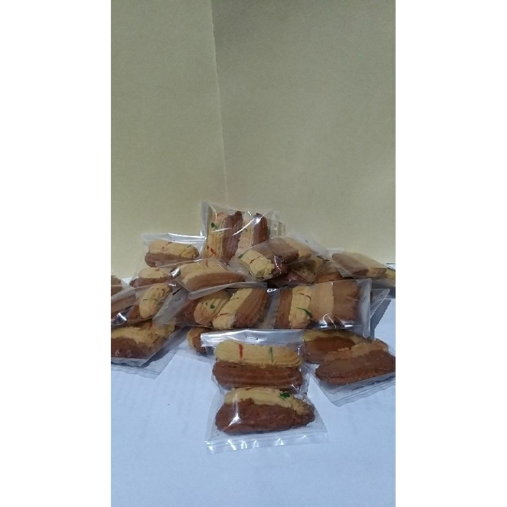 

Roti Gaplek/Roti legendaris/Roti Seruni kemasan 1 bks isi 10pcs