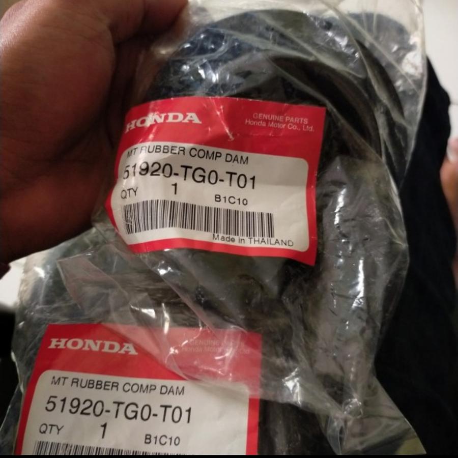 karet support shock depan brio mobilio jazz brv ori