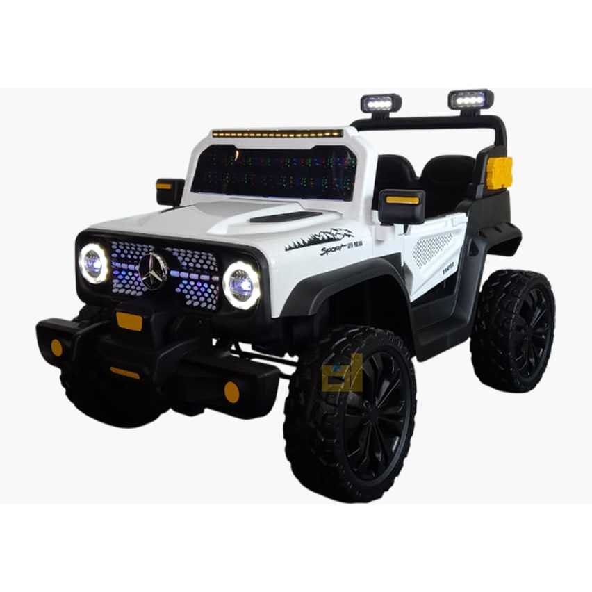 mobil aki jeep m-7748, putih