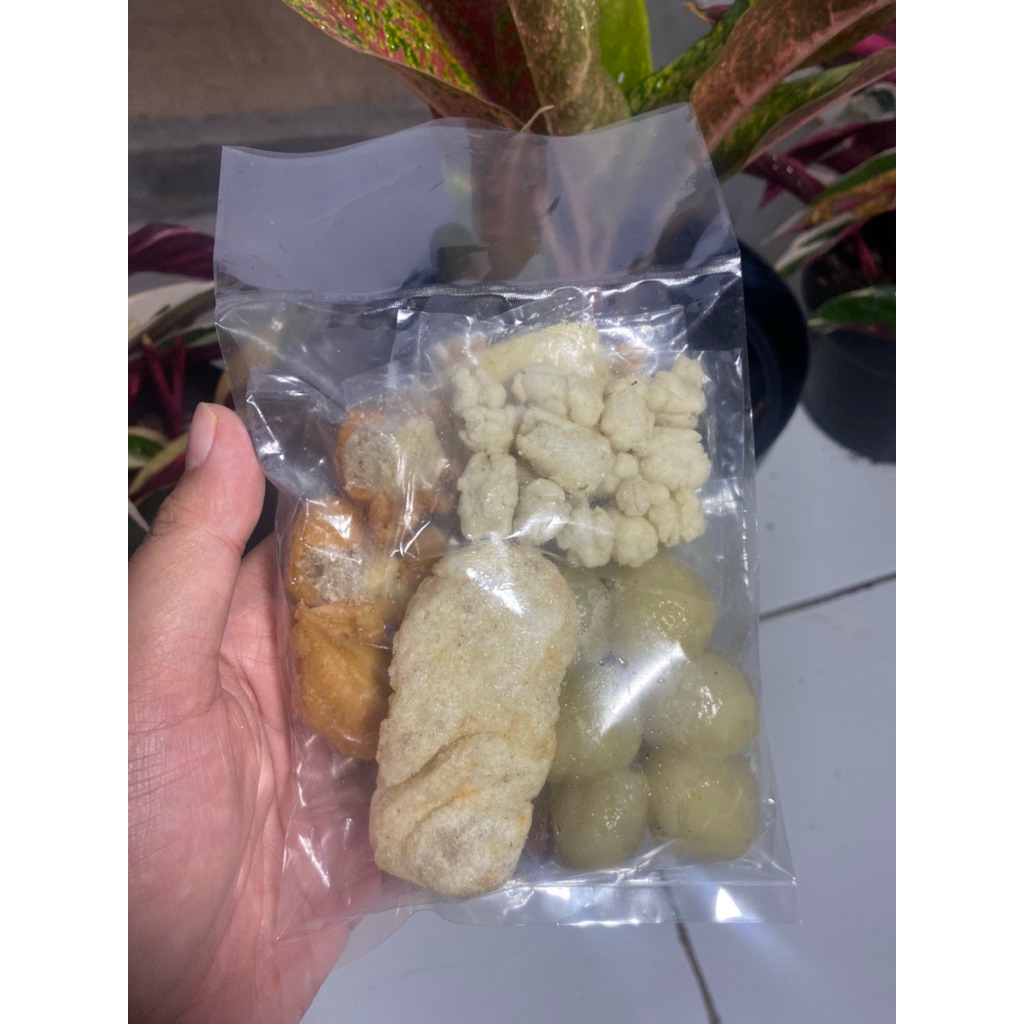 

Baso aci Warbun 20 dapat 5 baso aci spesial