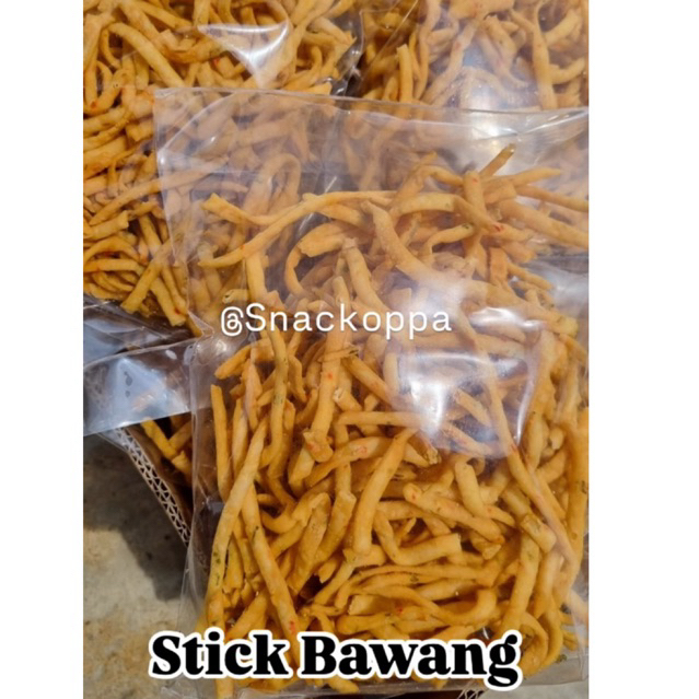 

Kerupuk Bawang Stick 250 gram | Snack Snackoppa Stick Bawang | Kue Bawang Stick