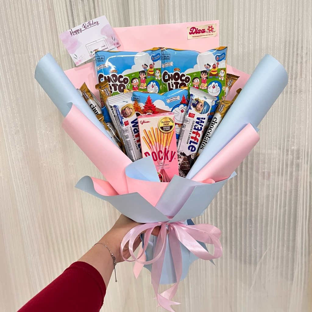 

Snack Bouquet Wisuda Cantik Murah Meriah Terpercaya by disa.flowershop a