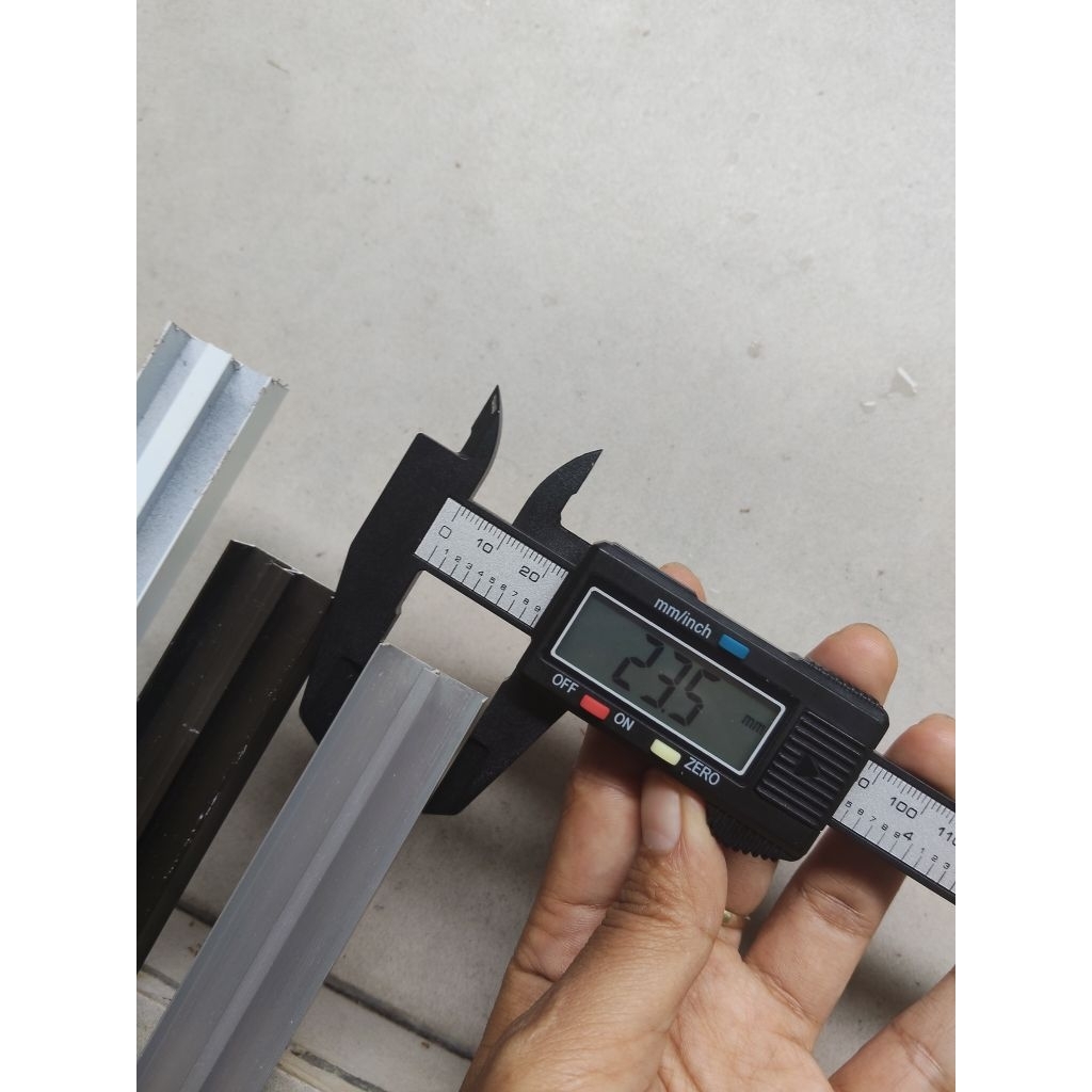 Rell Almunium Pintu Kolong Dapur Bawah dan Pintu Kolong Bawah Tangga Rel lemari Geser sliding
