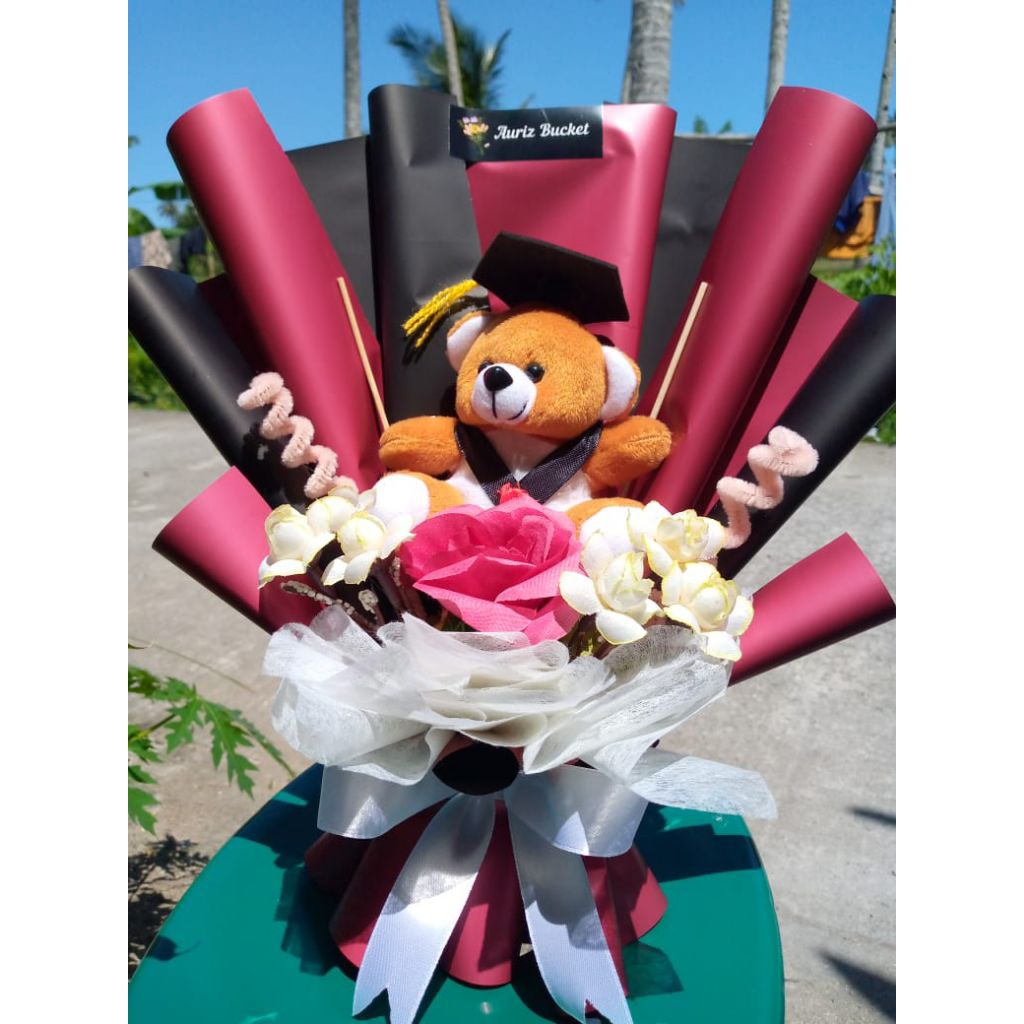 BUCKET BONEKA WISUDA BUCKET KOSONG BELUM TERMASUK SNACK