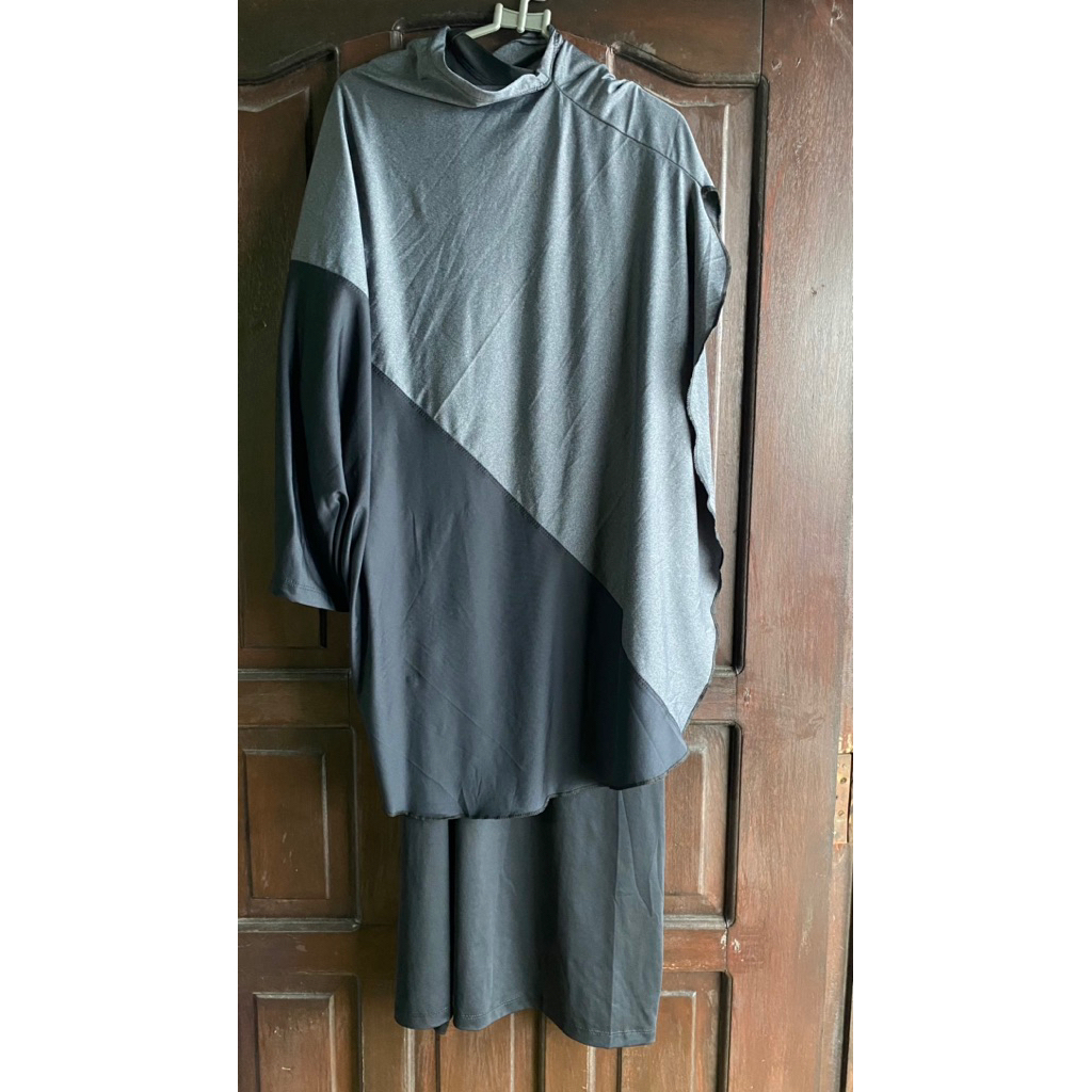 Baju renang Muslimah syar'i Preloved