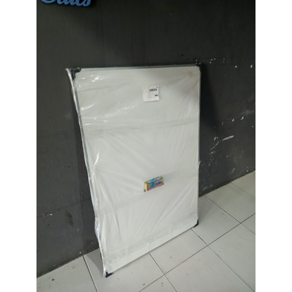 

Papan Tulis Ukuran 70*100 Gratis spidol penghapus