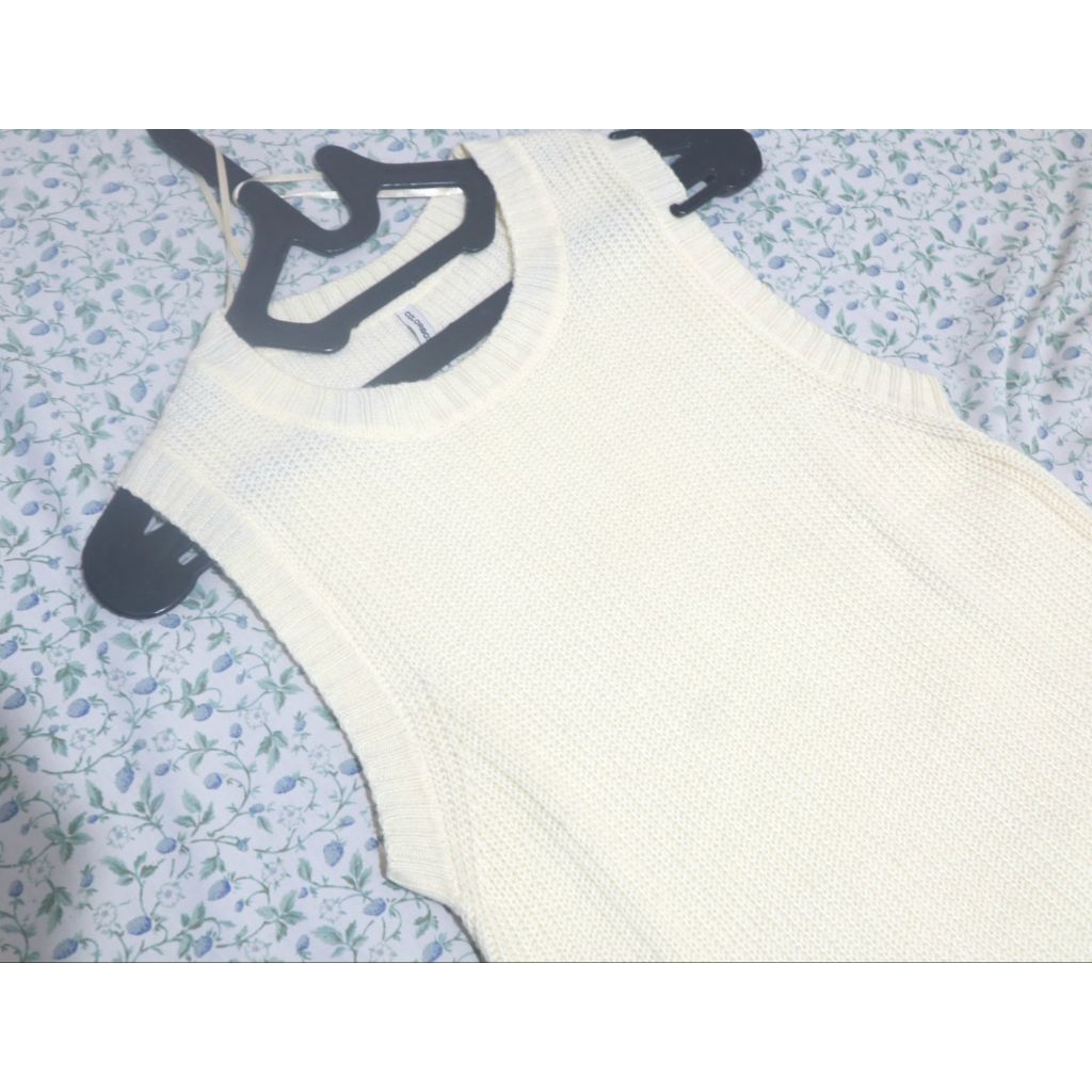 Preloved Bekas Outer Vest Broken White Colorbox Wanita