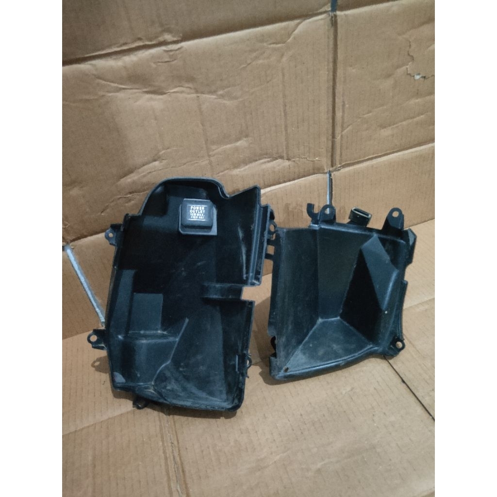 kap laci poket dasboard Scoopy K97 ori