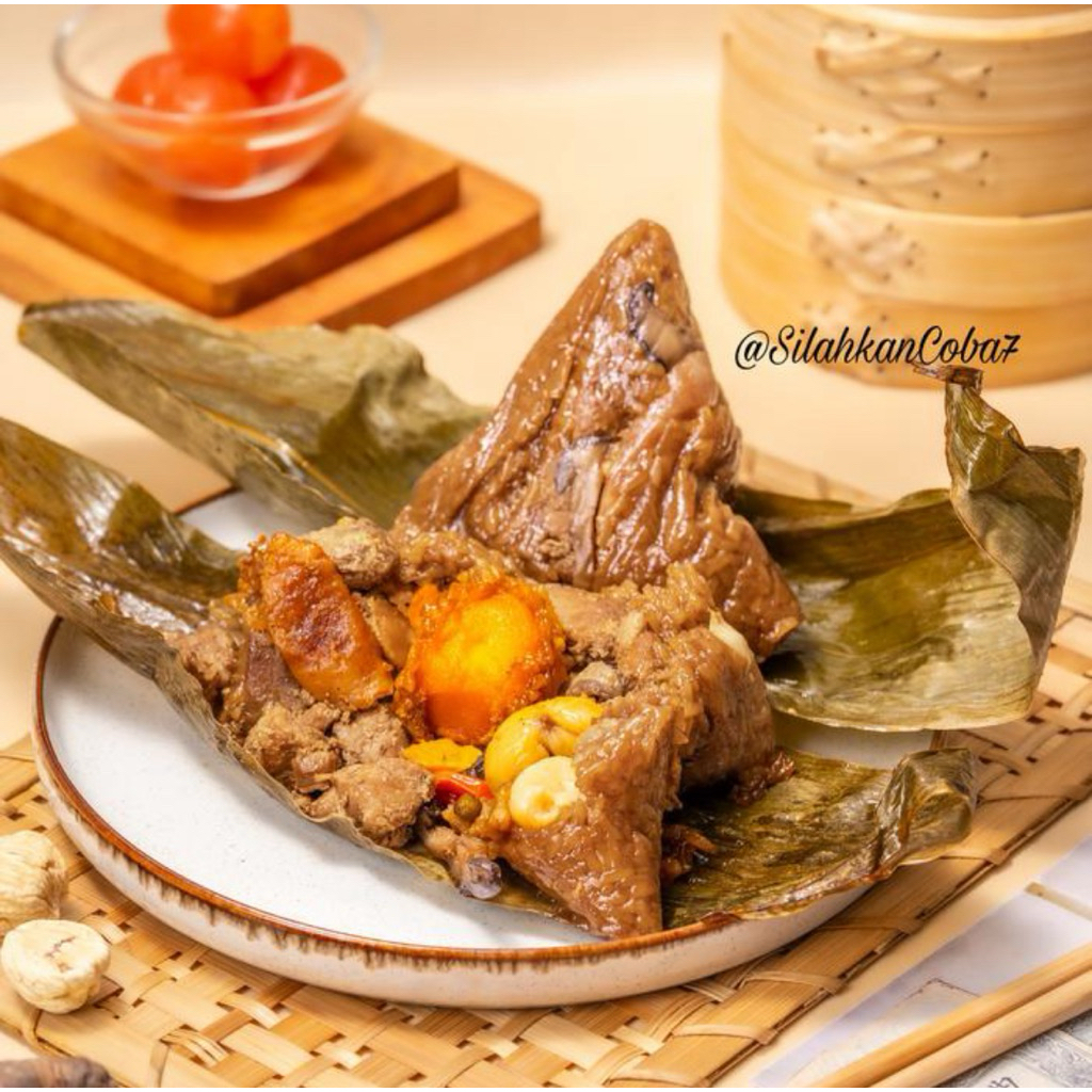 

Bak Cang/Ba Cang Ketan Daging Babi