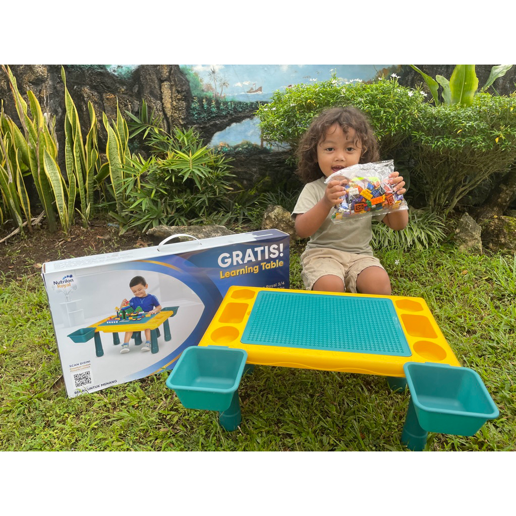 Meja lego set 300pcs | toy block table set