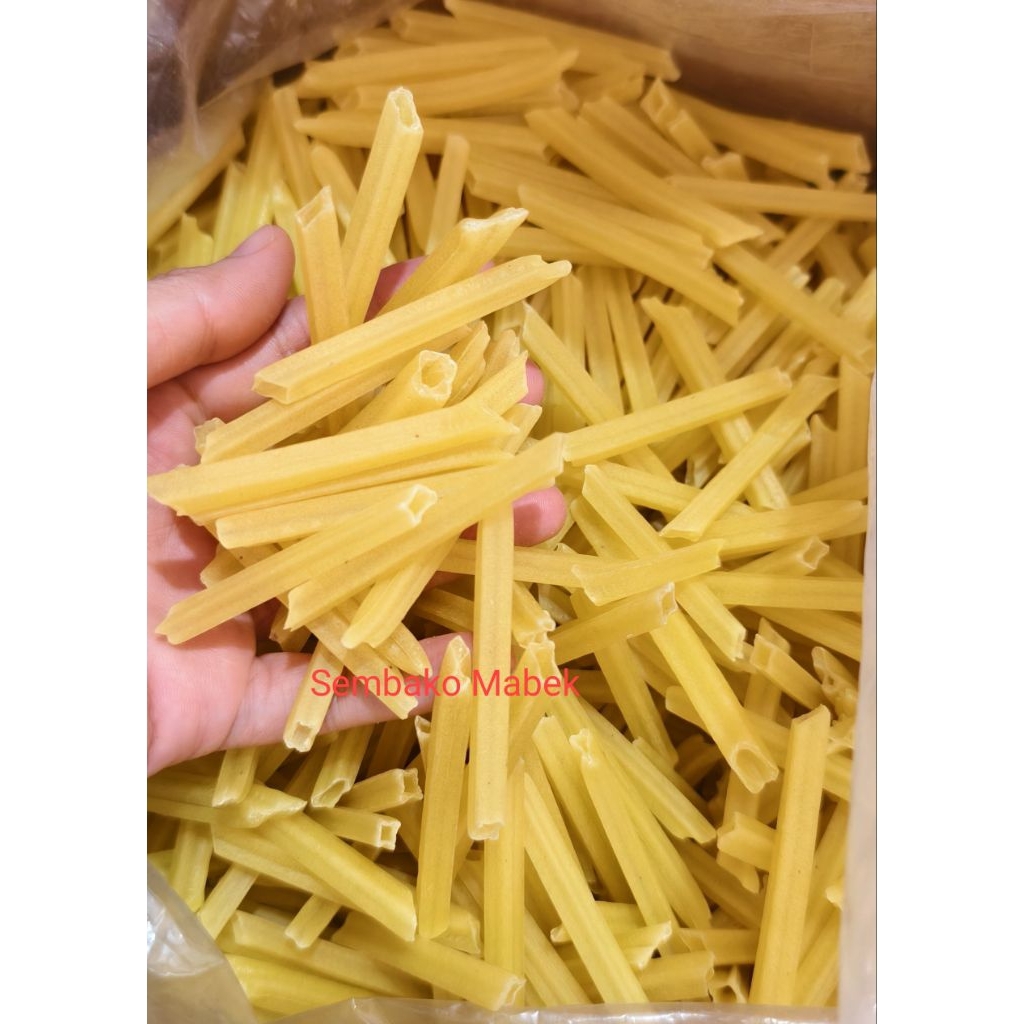 

kerupuk rasa kentang / krupuk kentang / kripik kentang mentah 100gr