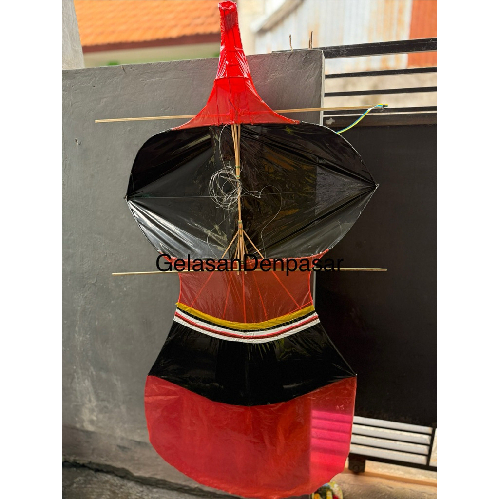 LAYANGAN KUIR SUDAH MENGUDARA KHAS BALI