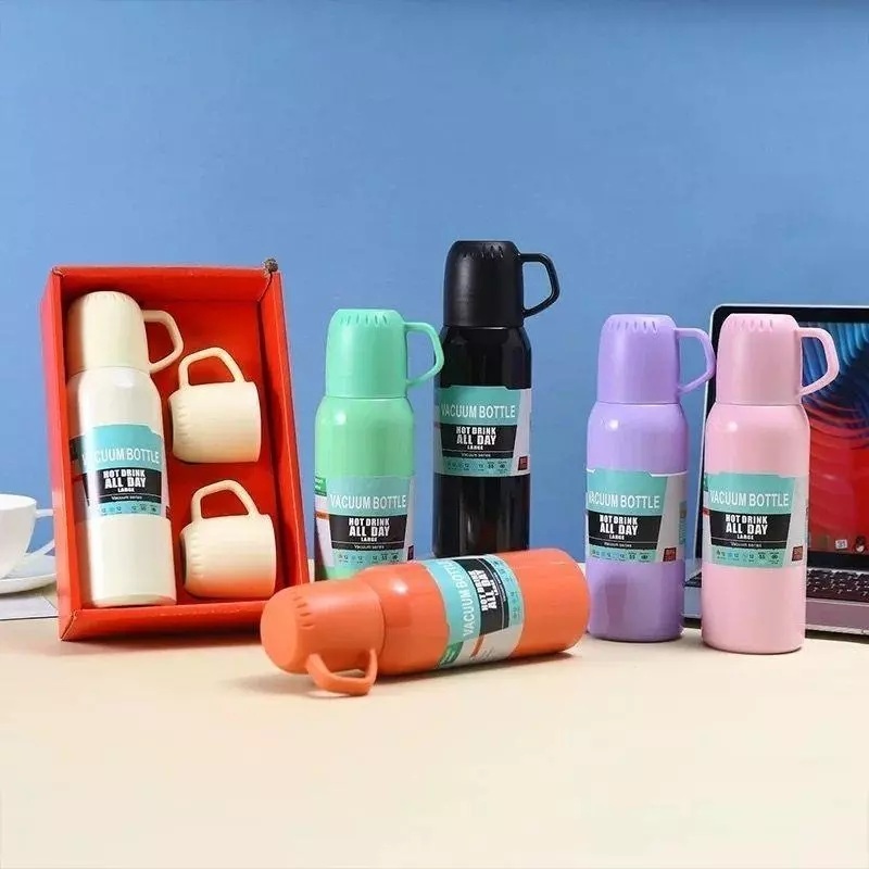 Termos Vacuum Stainless 538ml Free 3 Cangkir dan Paper Bag / Hampers Botol Minum Premium / Termos Su