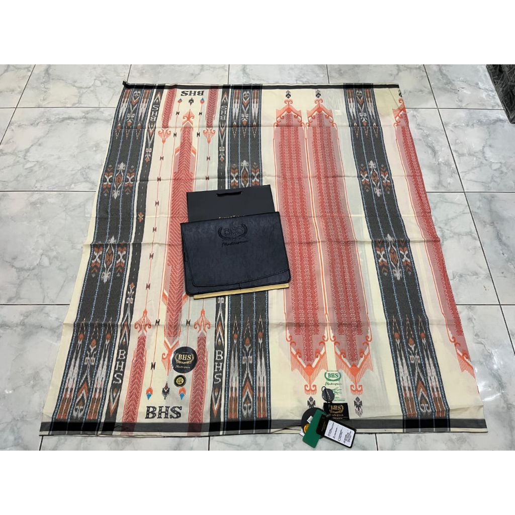 SARUNG BHS MASTERPIECE SIA SIK GOLD