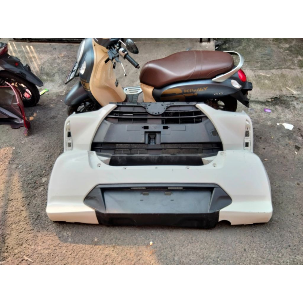 bemper depan belakang agya 2022-2025