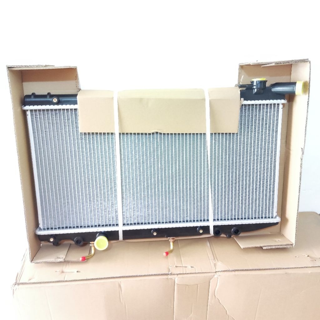 radiator Corolla twincam GT th 89.