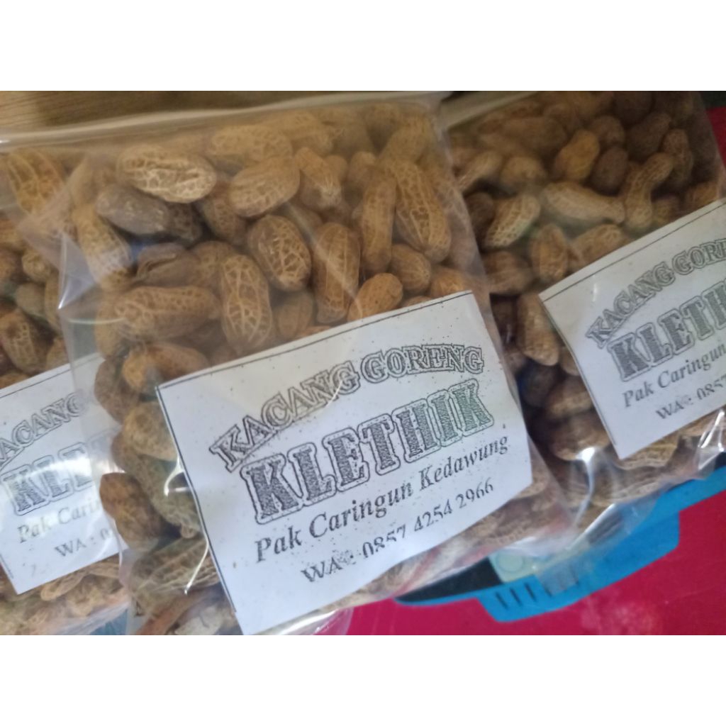 

KACANG GORENG ASIN DAN KELETIK