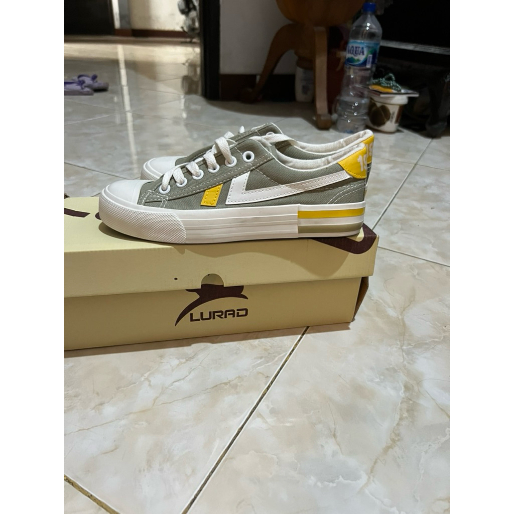 cuci gudang new sepatu lurad dan panarybody SIZE 36