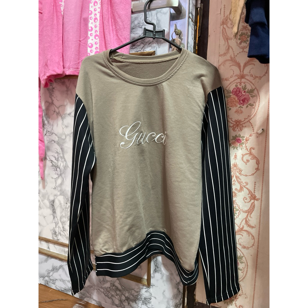 sweater garis coklat hitam putih