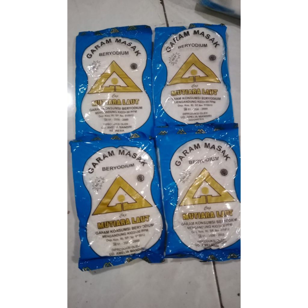 

GARAM HALUS CAP SEGITIGA MAS RP 19.600 / BAL ( ISI 40 PACK )