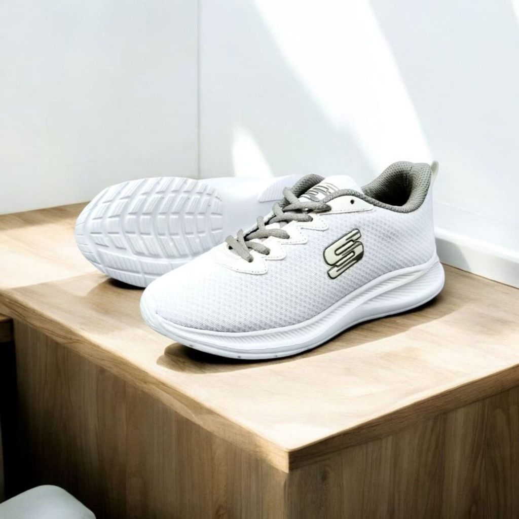 sepatu Skechers pria wanita size 38-44 sepatu kerja kulia sekolah traveling