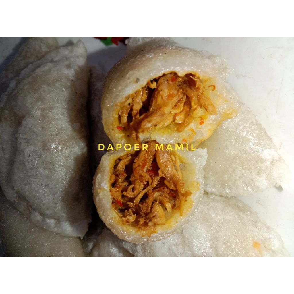 

Cireng ayam suwir pedas