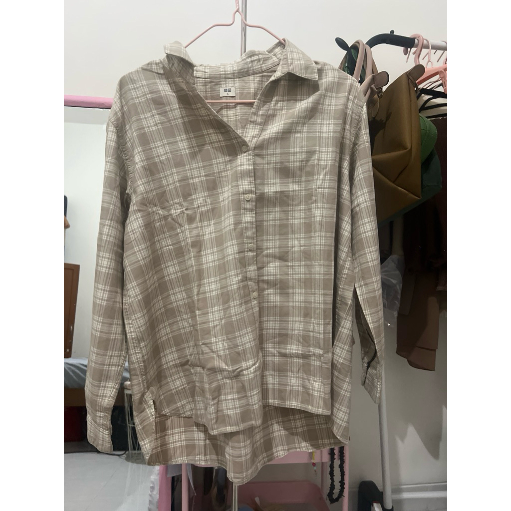 preloved uniqlo shirt