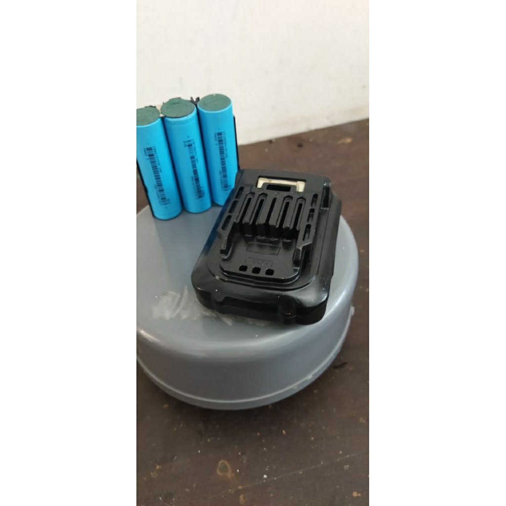 baterai rakitan makita cxt12v