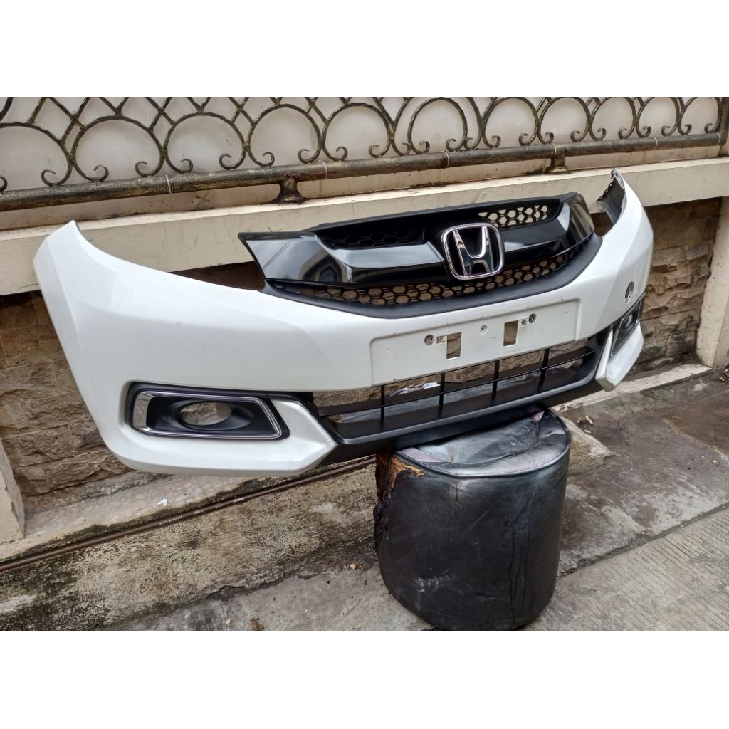 bumper depan Mobilio e