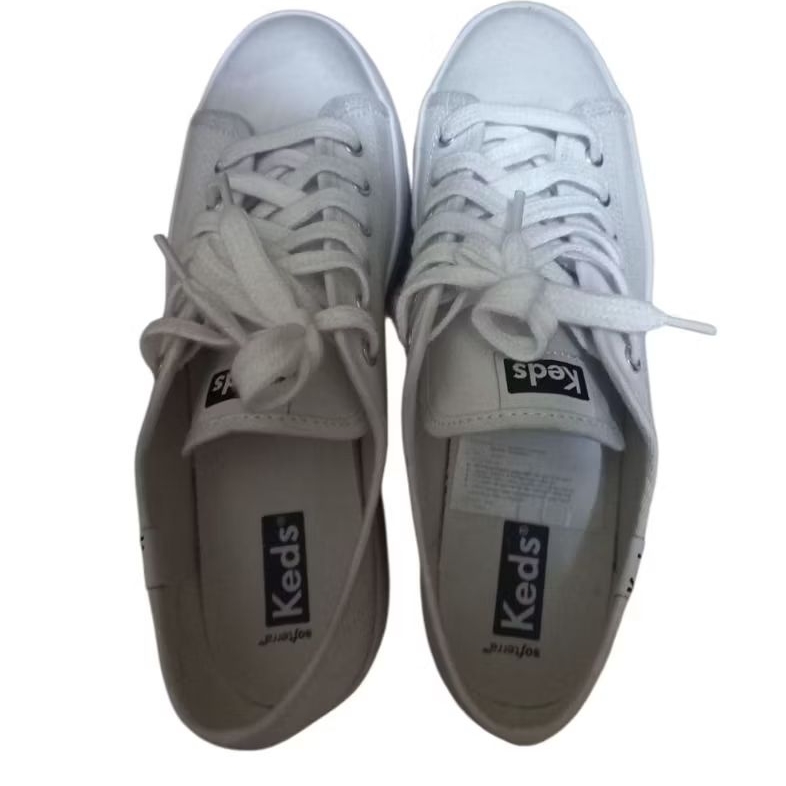 Preloved Sepatu Keds Wanita 37