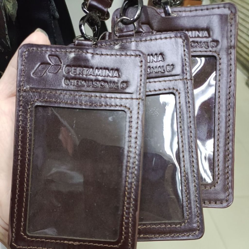 

Name tag kalung kostum