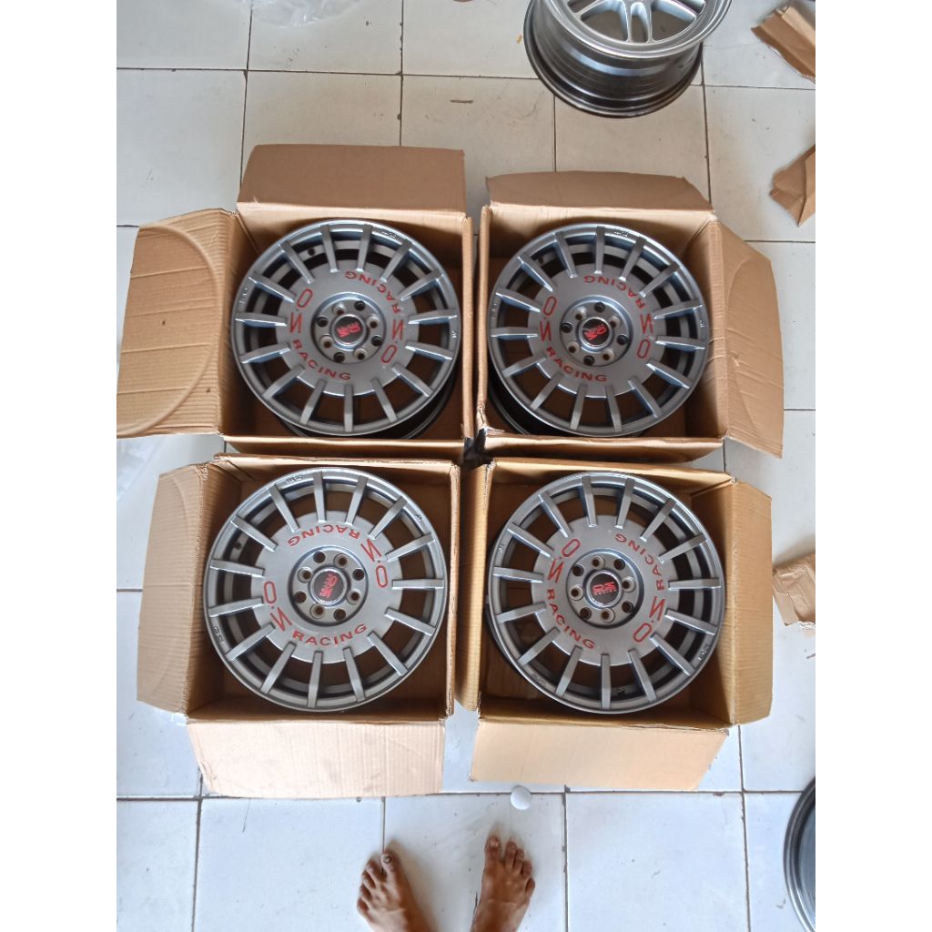 velg Oz racing r16 baru