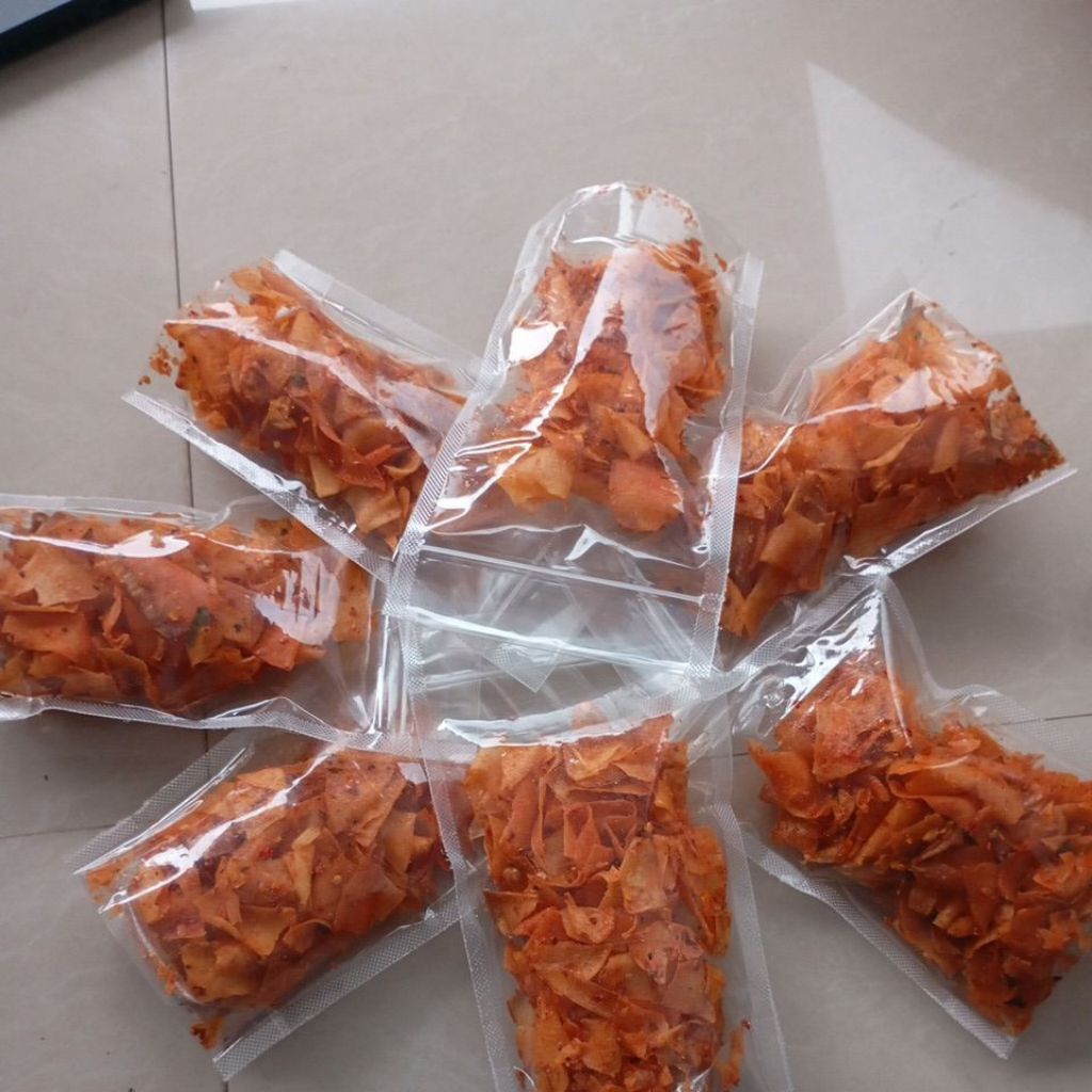 

keripik singkong pedas