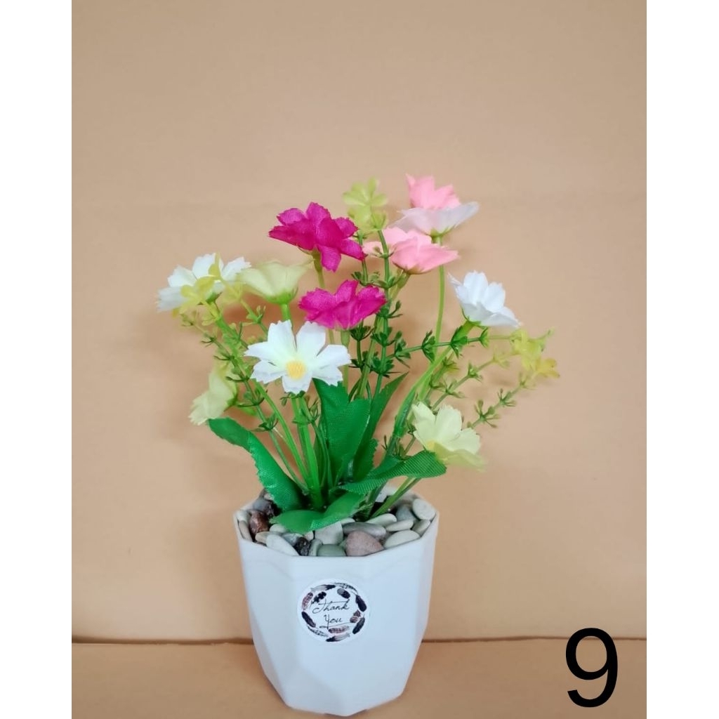 bunga hias pot kecil meja
