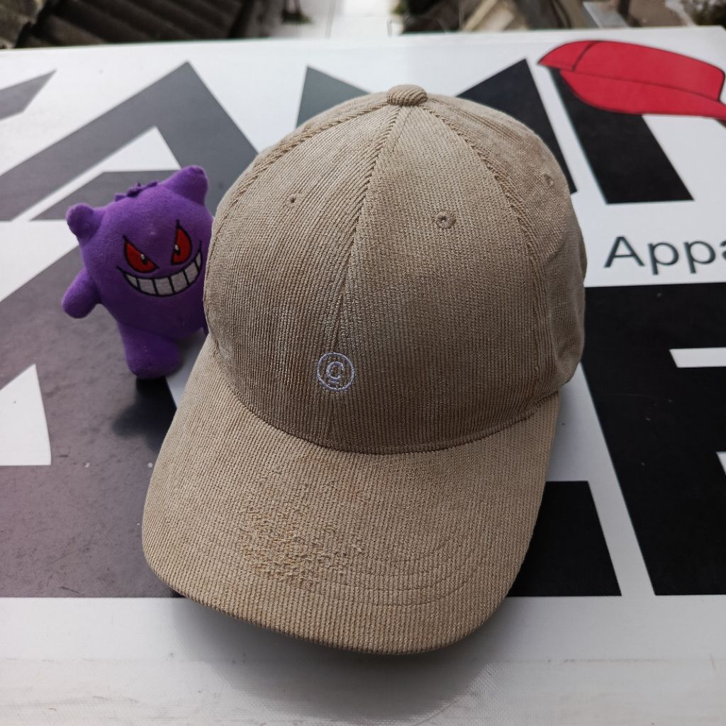 TOPI SIMPLE CAP CORDUROY INISIAL C by SHOOPEN scnd