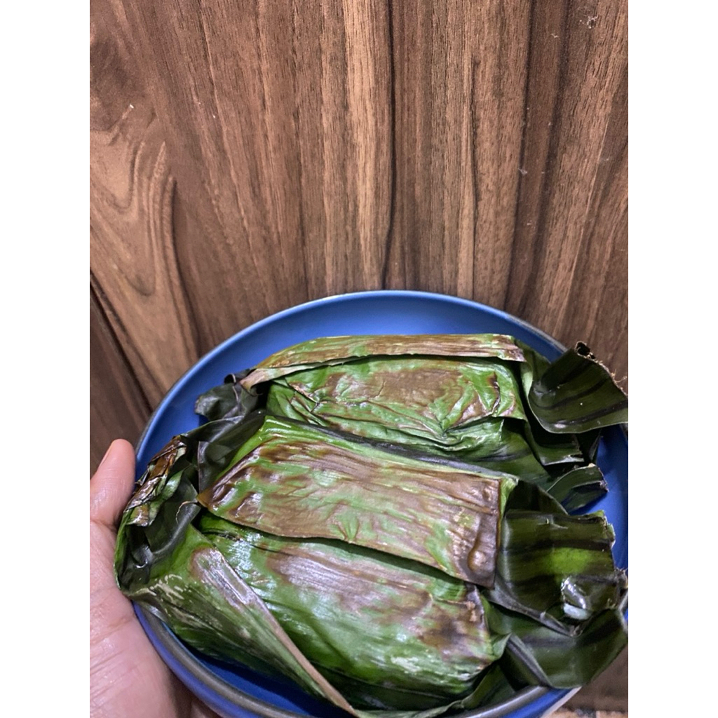 

Nasi Bakar Ayam Suwir Pedas | Nasi Bakar Ayam Suwir Telor Asin
