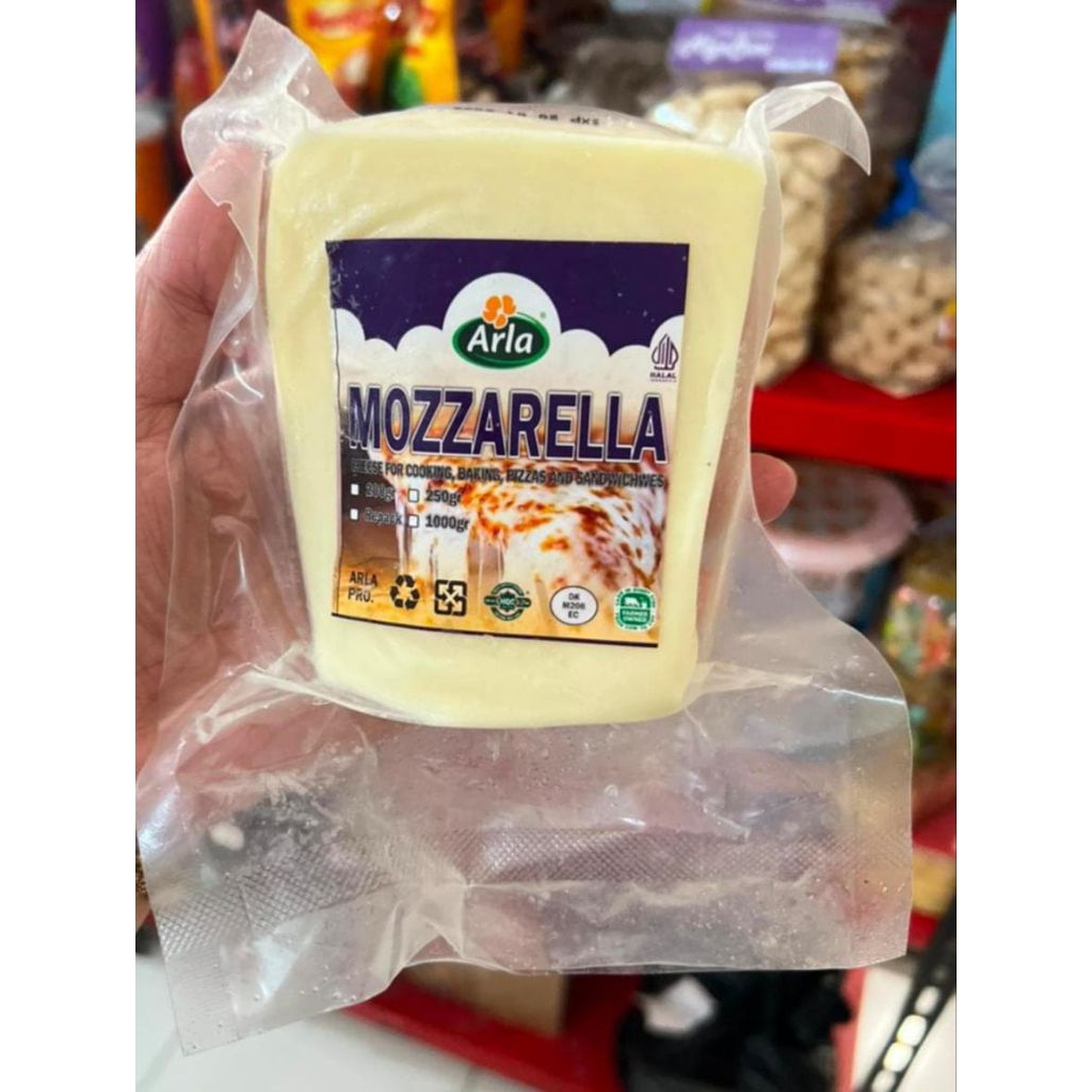 

keju arla mozarella 200gr