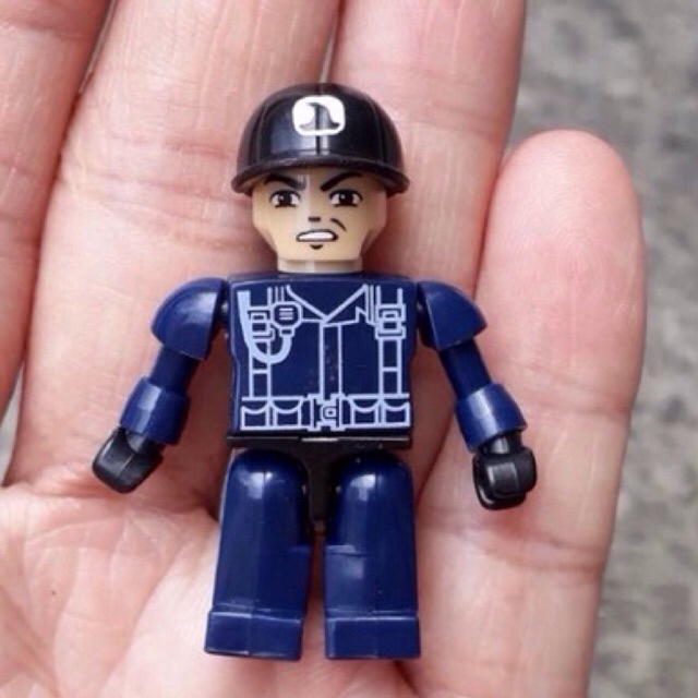 MAINAN LEGO POLISI MINI FIGUR