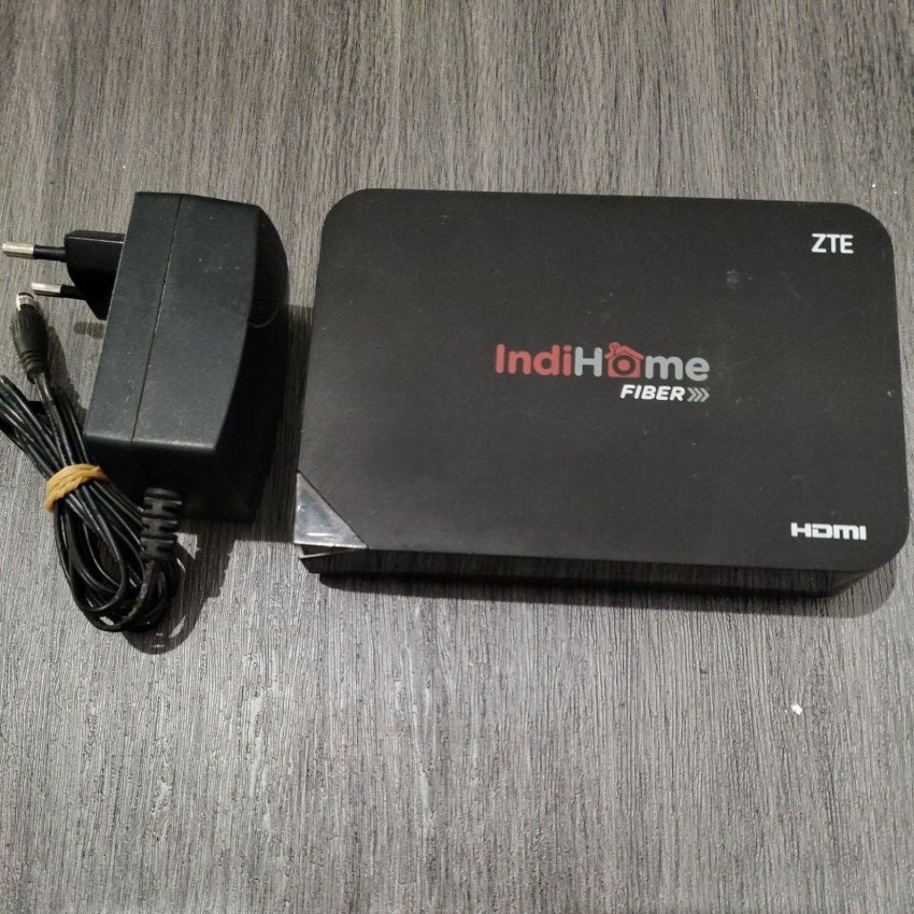 stb zte zxv10 B700V5+adaptor