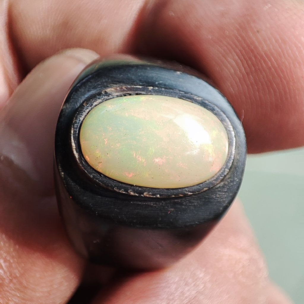 NATURAL WHITE OPAL AFRIKA