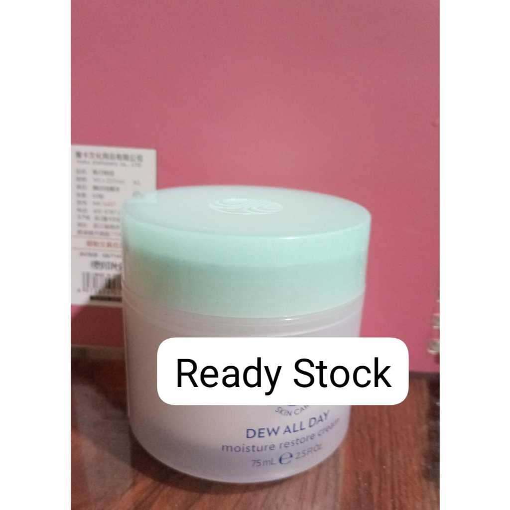 

MOIST DEW ALL DAY PELEMBAB HARIAN RESTORE CREAM EX 09/2027