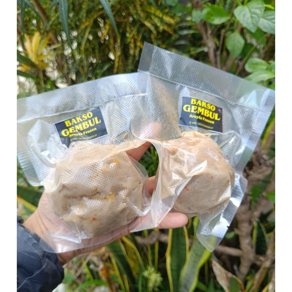 

Bakso Sapi Super Gembul Jumbo Isian Telur, Daging Pedas Mercon Dan Keju... diameter 7-8cm