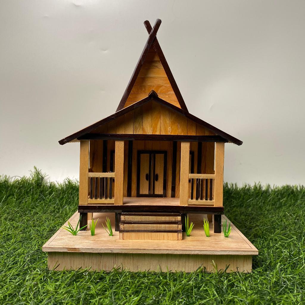 MINIATUR REPLIKA RUMAH ADAT KHAS SUNDA JULANG NGAPAK
