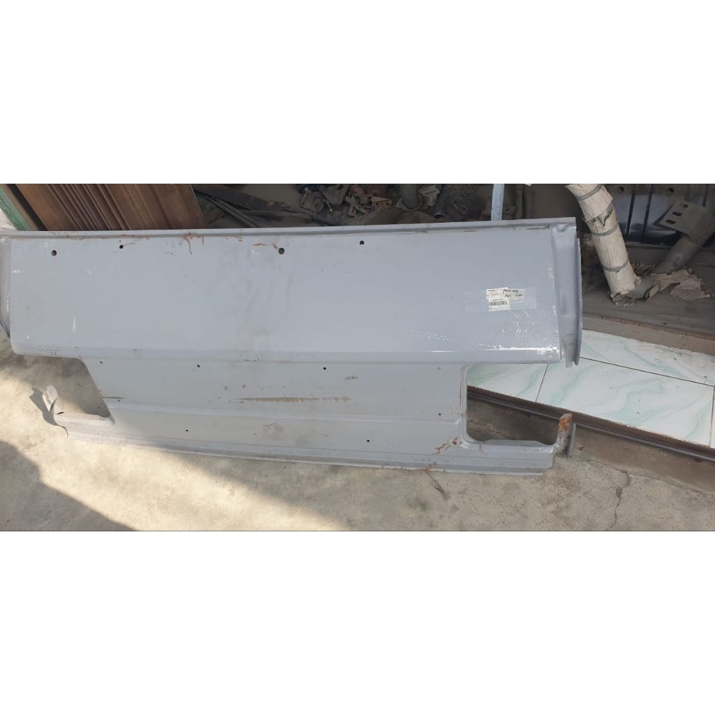 Panel depan Mitsubishi L300 original