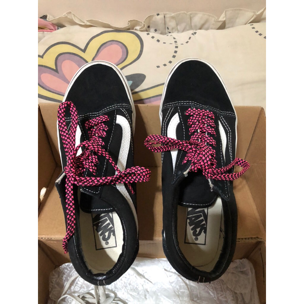 PRELOVED ORIGINAL VANS OLD SKOOL BLACK AND WHITE