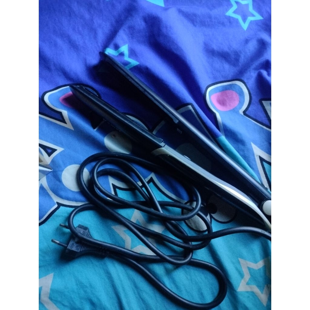 Preloved Catokan Kemei KM-2219