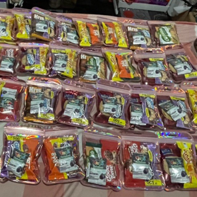 

pastel pop mini gift snack